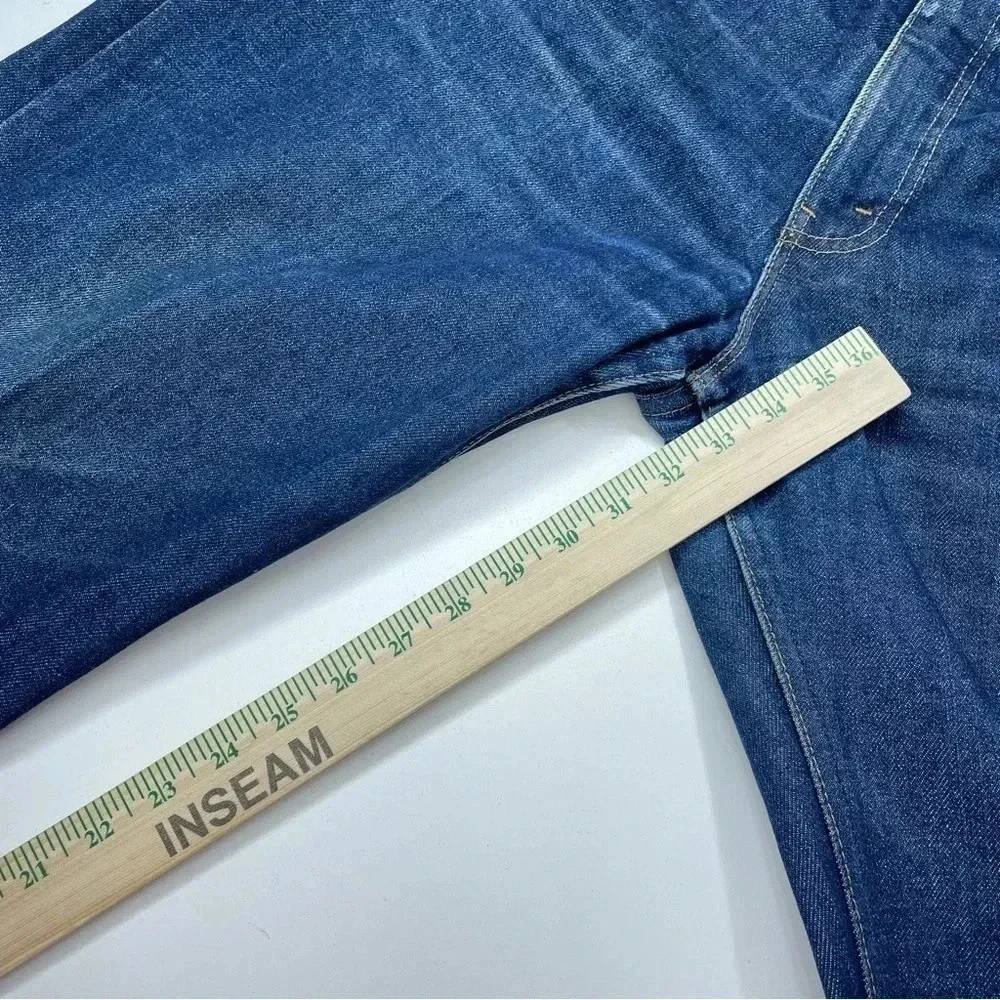 Levis *few small